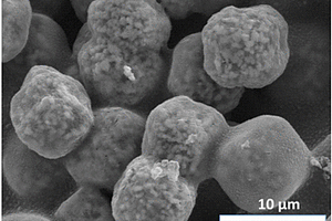 生物凝膠碳化制備雙層碳包覆氧化亞錳電極材料的方法