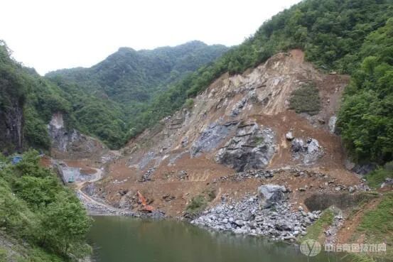 補(bǔ)“天窗”接“斷帶” 神農(nóng)架國家公園讓裸露山體重披綠裝