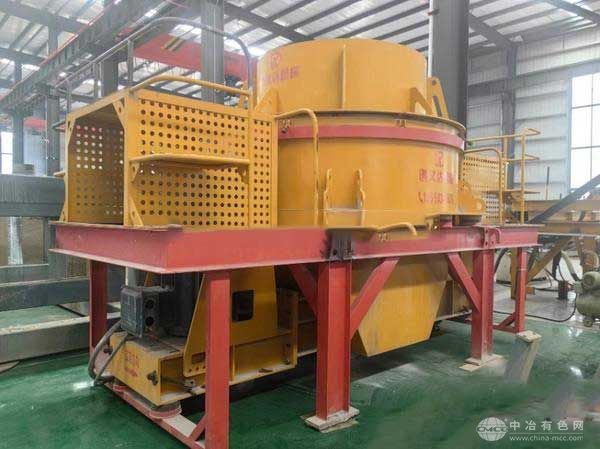 高效沖擊式破碎機