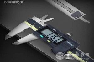 日本數(shù)顯卡尺